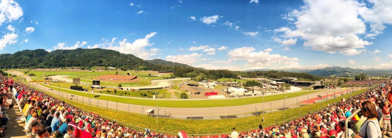 Grandprixcamp, Closest To The Red Bull Ring, Up To 4 Guests In A Tent Spielberg Bei Knittelfeld المظهر الخارجي الصورة